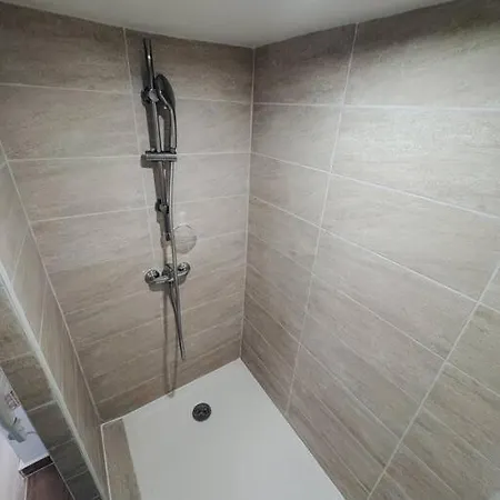 Twinsroom2 Wifi 2Pers Acces 24Sur7 Étampes Buitenkant foto