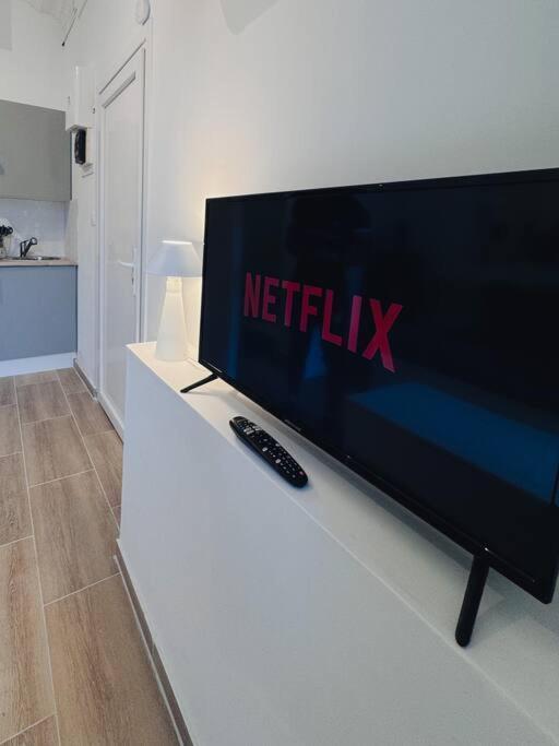 Apartment Twinsroom2 Wifi 2pers Acces 24sur7 Etampes